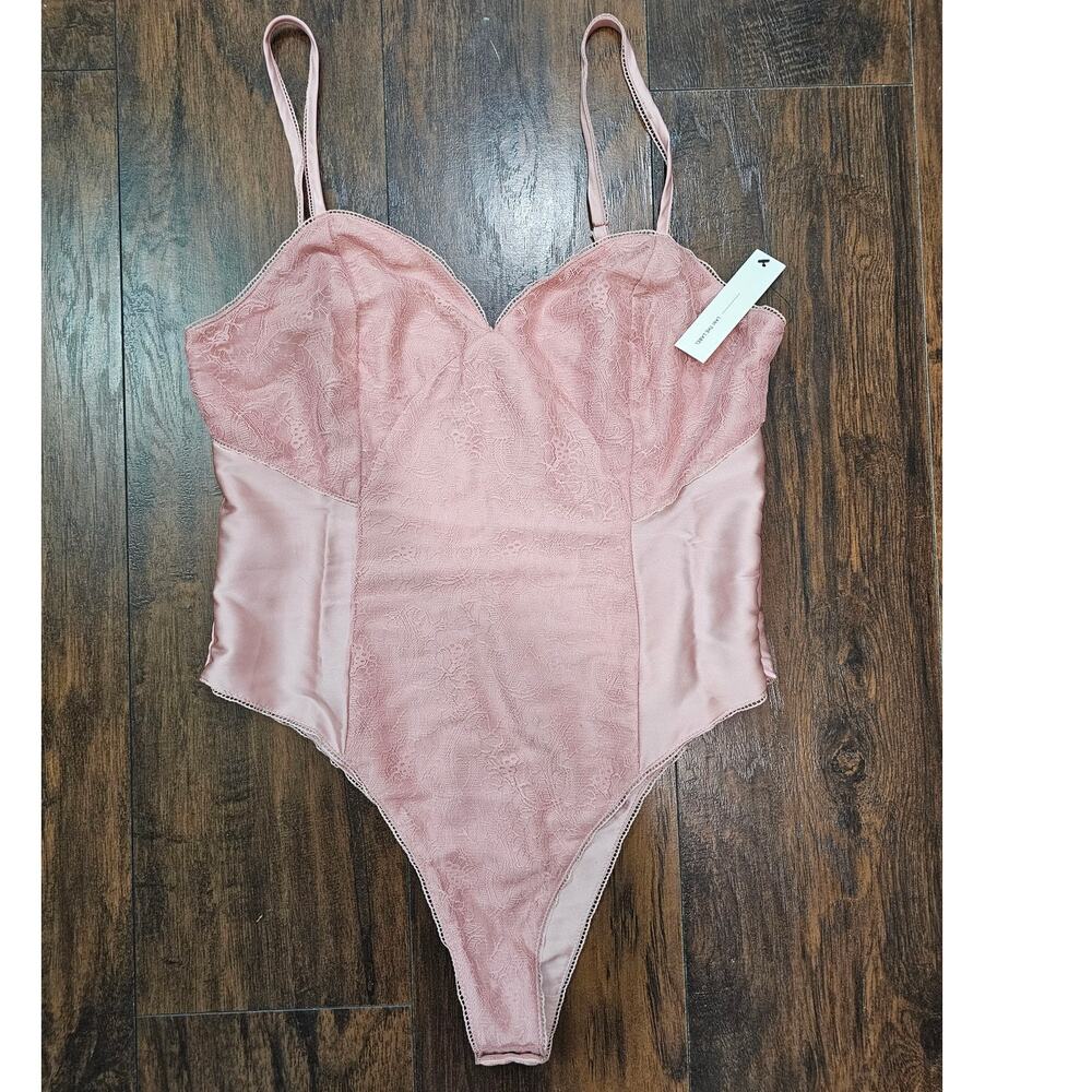 Lani The Label Victoria Bodysuit Size Large Pink New